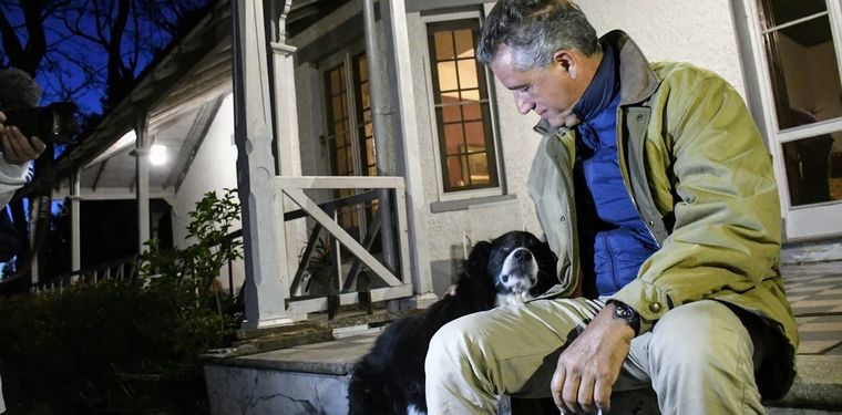 Luis Etchevehere de regreso en la casa Foto: Clarín