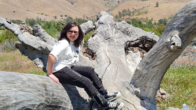 Después del tratamiento, Alyssa está disfrutando de su vida.
