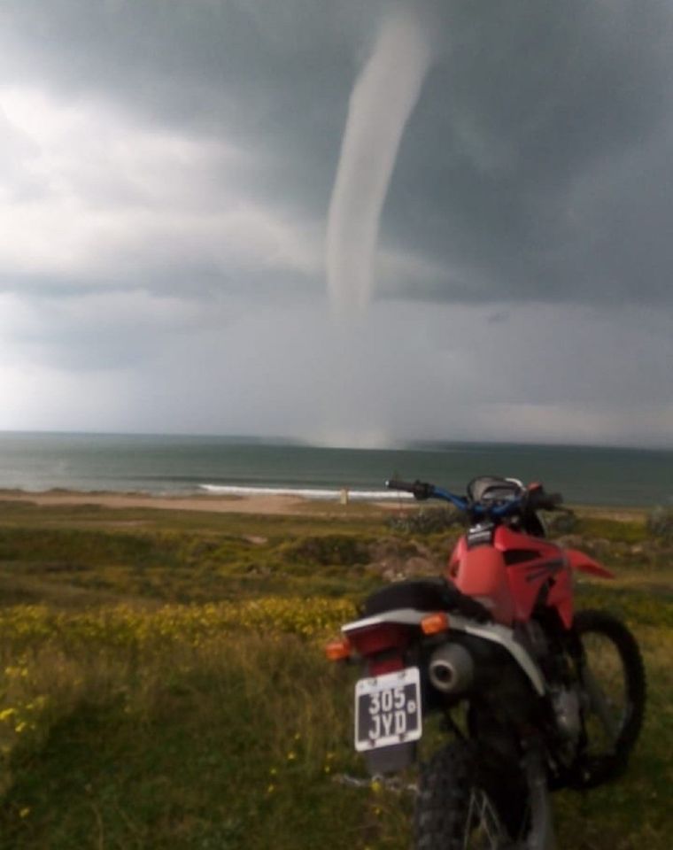 La tromba marina en las costas de Necochea Foto: Servicio Meteorológico Nacional