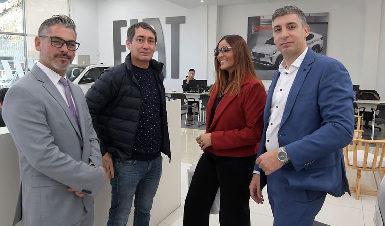 Emanuel Ontiveros, Marcelo Sambais, Guadalupe Salinas Aimino y Leandro Lipari. Emanuel Ontiveros, Marcelo Sambais, Guadalupe Salinas Aimino y Leandro Lipari.