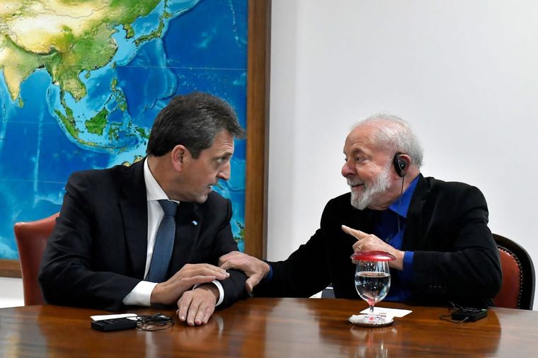 Sergio Massa junto a Lula da Silva
