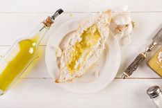 Quema grasa consumiendo aceite de oliva. Foto: Foto de Comida creado por freepik - www.freepik.es Quema grasa consumiendo aceite de oliva. Foto: Foto de Comida creado por freepik - www.freepik.es