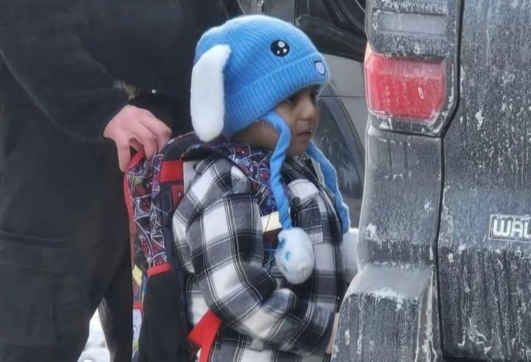 El nene fue detenido junto a su padre y ya fueron enviados a un centro de detención en Texas.