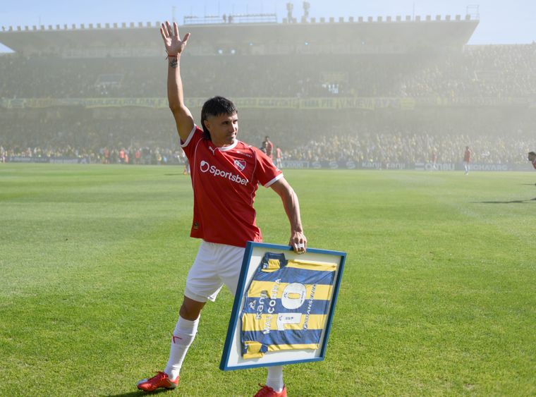 Los hinchas del Rojo tienen a Malcorra entre ceja y ceja por una definición insólita en la eliminación contra Central.