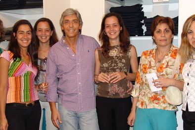 MDZol | El diseñador Ariel Quintana, un vez más, estuvo a gusto y rodeado de mujeres. Foto: MDZ