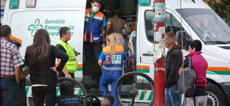 Un hombre y una mujer fueron atropellados en Las Heras.