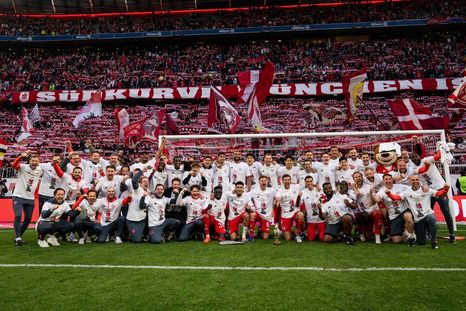 El Bayern Múnich es el nuevo campeón de la Bundesliga. El Bayern Múnich es el nuevo campeón de la Bundesliga.