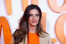 Sara Carbonero aconseja sobre cómo llevar jeans wide leg Foto: Woman