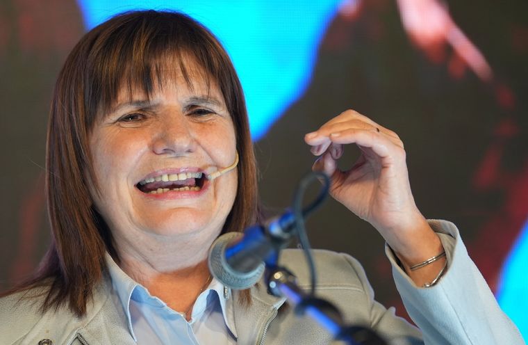La ministra Bullrich fue atacada por el exjefe de Gobierno. Foto: Noticias Argentinas