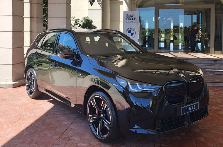 BMW lanzó sus modelos Serie 1 y X3 al mercado automotor argentino Foto: Paola Varela