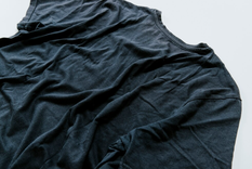 Adiós a la plancha: el método infalible para sacar las arrugas de la ropa La ropa con arrugas puede ser molesta. Foto: Freepik