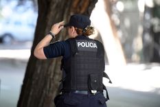 La banda utilizaba uniformes policiales (imagen ilustrativa). Foto: Rodrigo DAngelo / MDZ