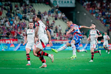 El Fortaleza de Martín Palermo derrotó al Flamengo. El Fortaleza de Martín Palermo derrotó al Flamengo.