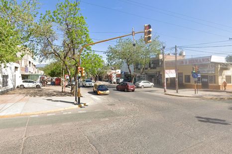 La cámara ubicada en Sarmiento y Gomensoro de Guaymallén, donde se produjo el hecho.&nbsp;