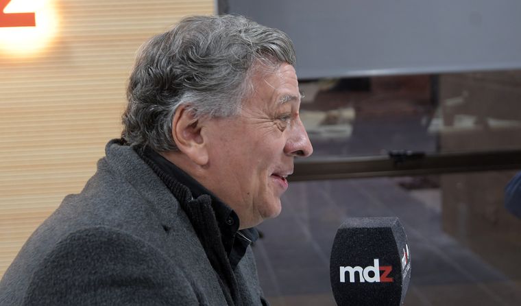 El ex intendente de Las Heras visitó MDZ Radio 105.5 FM y confirmó que aspira a un cargo electivo en las elecciones de este año.