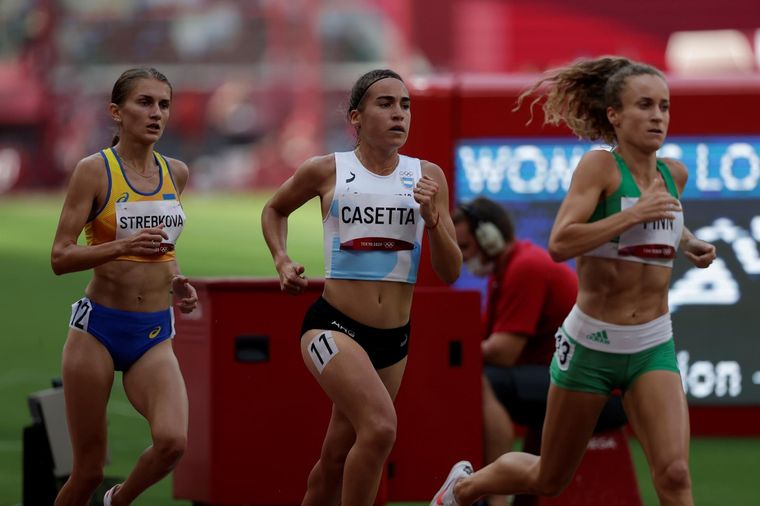 La argentina tuvo un problema físico durante la prueba. Foto: EFE