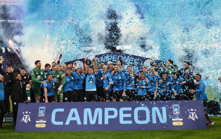 Belgrano se quedó con el Torneo Apertura 2026 tras vencer a River en una final infartante. Belgrano se quedó con el Torneo Apertura 2026 tras vencer a River en una final infartante.
