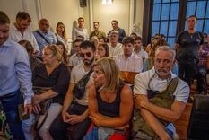 Los familiares de los acusados en los Tribunales de Dolores. Foto: Télam