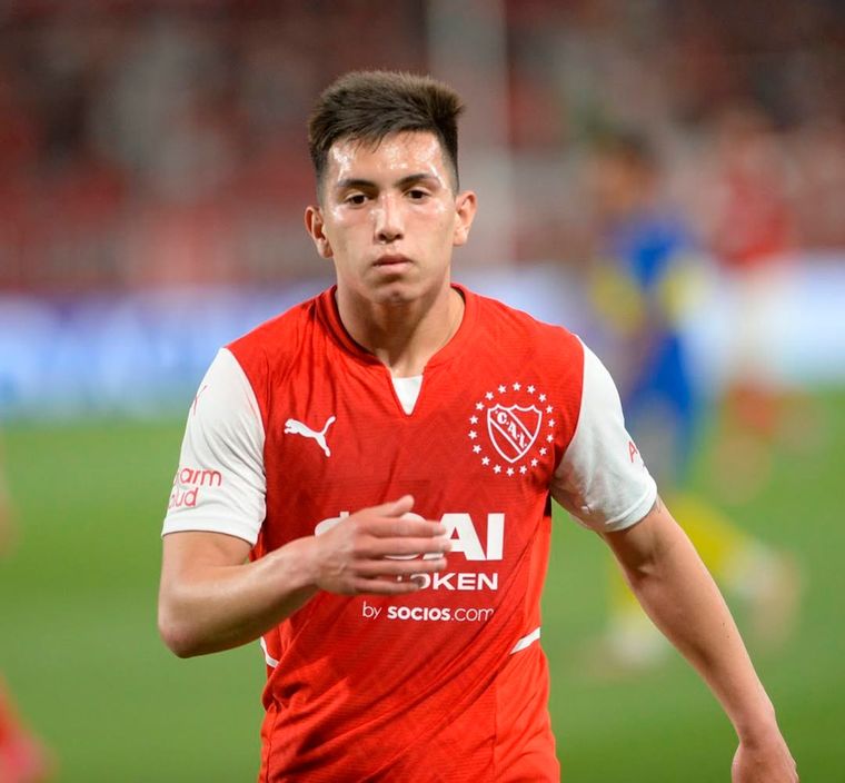 La fuerte decisión de Velasco en medio de las negociaciones con Boca. Foto: @alanvelasco__