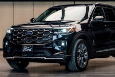Ford Explorer Híbrida 2026: el nuevo y personalizado Papamóvil de León XIV