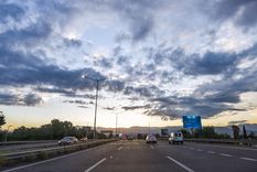 El ingreso de un frente frío provocará lluvias y nevadas en zonas cordilleranas.