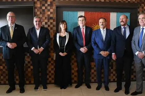 Fuerte reclamo de los gobernadores del NEA y NOA a la Nación por la falta de gas, rutas y costo de la energía.