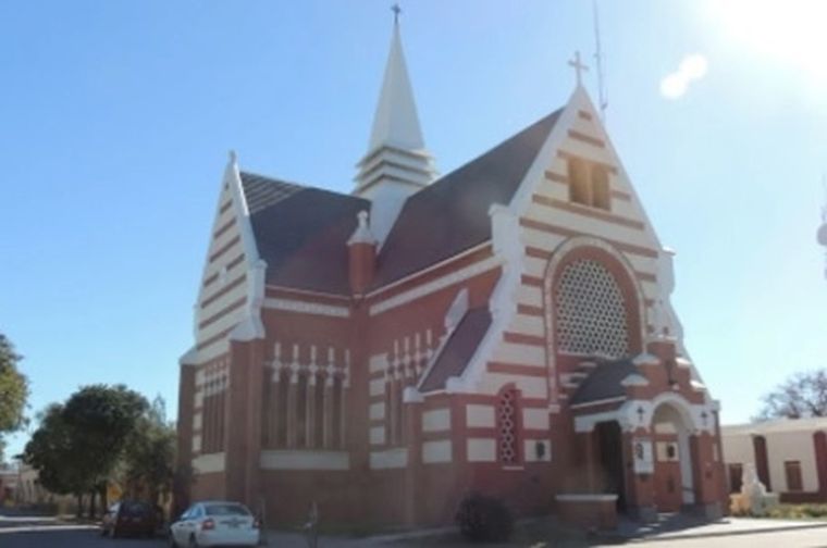 La parroquia de Córdoba donde muchos se contagiaron porque el cura los instó a que se saquen el barbijo