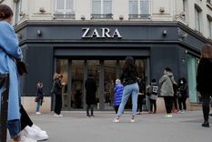 La cadena de ropa Zara ofrece todo tipo de alternativas para completar tu outfit Foto: https://as.com/diarioas/imagenes/2020/05/19/actualidad/1589884779_467593_1589884938_noticia_normal.jpg