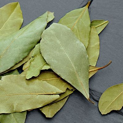 1 hoja de laurel