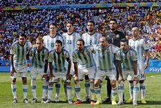 uno de los amigos de messi anuncio su retiro del futbol profesional