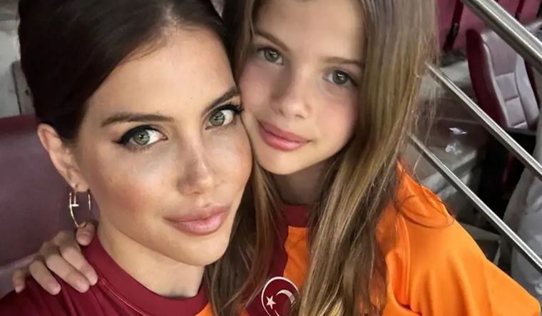 Wanda Nara junto con su hija Francesca. Foto: Captura Instagram