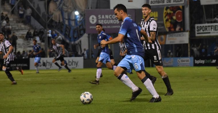 El Mensana pierde con el dueño de casa. Foto: Atlético Rafaela