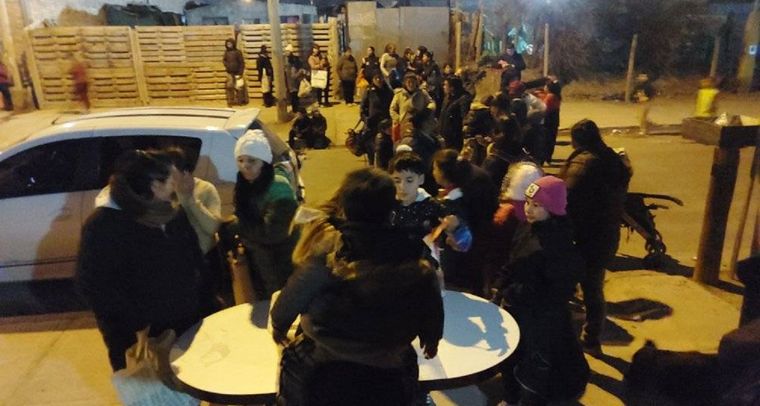 Decenas de niños de El Algarrobal podrían quedarse sin festejo Foto: Facebook Merendero comedor niño de Dios