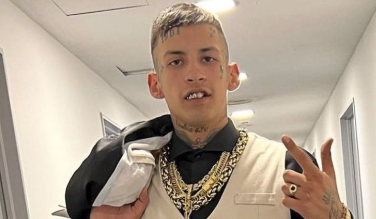 L-Gante permanece tras las rejas Foto: Captura videoclip