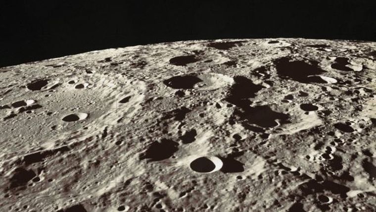 La NASA estudia de cerca los planetas e investiga si hay oro en ellos. La NASA estudia de cerca los planetas e investiga si hay oro en ellos. 
