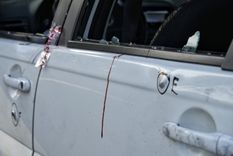 El taxi tenía marcas de más de diez disparos por el doble crimen Foto: Alan Monzón / Rosario3