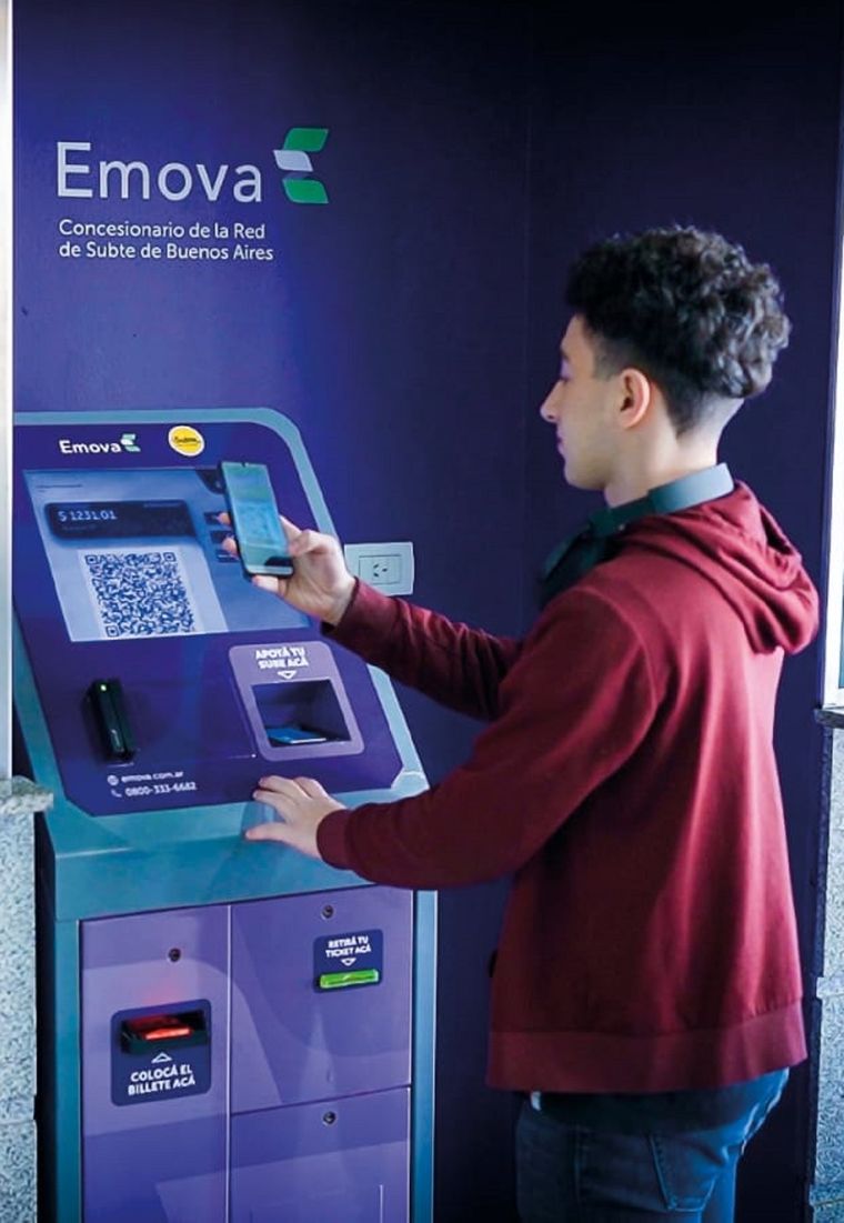 Desde hoy en CABA se podrá cargar la SUBE con código QR. Foto: Emova