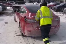 Decenas de vehículos han quedado varados en EE.UU. Foto: CBS Chicago