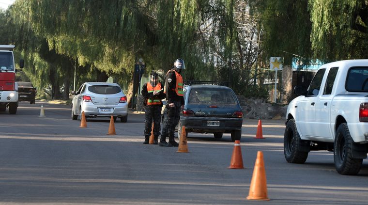 policia control cerro de la gloria (3).JPG