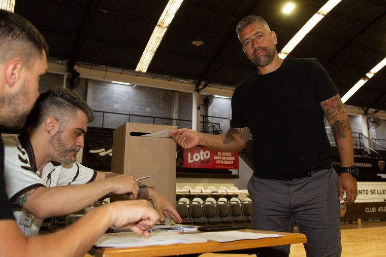 Sebastián Ordóñez, presidente de Platense, habló sobre la dupla Orsi Gómez. Sebastián Ordóñez, presidente de Platense, habló sobre la dupla Orsi Gómez.