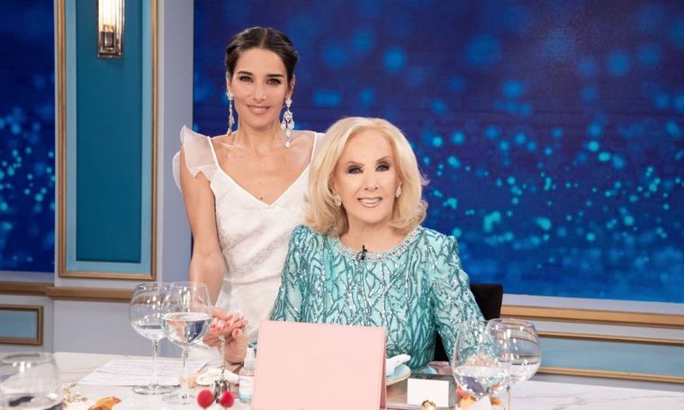 Juana Viale contó qué es lo que la diferencia de Mirtha Legrand La nieta de la diva vuelve también a la conducción