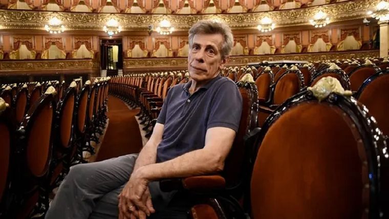Según consta en la página oficial del Teatro Colón, Jan Latham-Koenig asumió en enero de 2023 como director musical. Foto: Télam