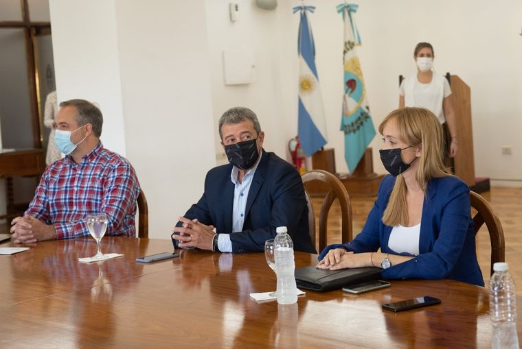 Matías Stevanato, Adolfo Bermejo y Anabel Fernández Sagasti.