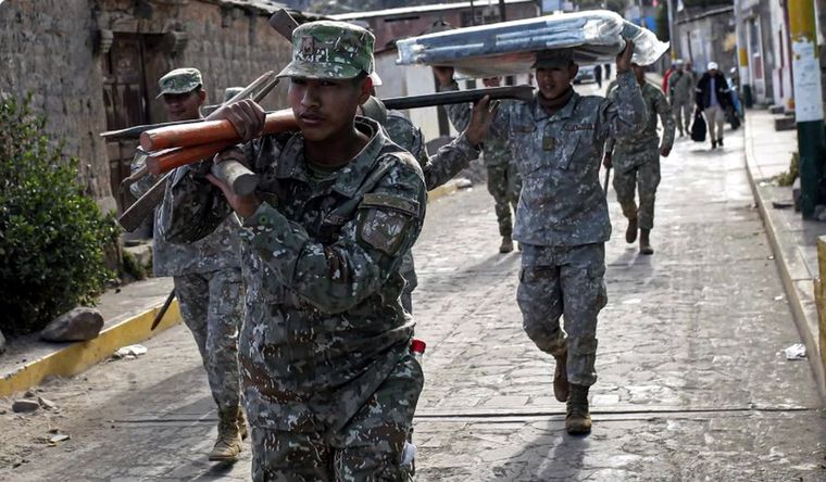 El Ejército de Perú se ha trasladado hasta la frontera con Colombia. Foto Efe El Ejército de Perú se ha trasladado hasta la frontera con Colombia. Foto Efe