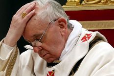 El papa, preocupado por la guerra. Foto: Metro. El papa, preocupado por la guerra. Foto: Metro.