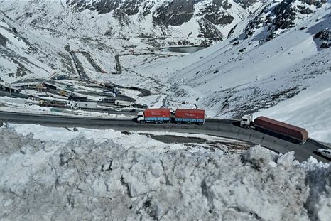 Los Caracoles, en el ingreso terrestre a Chile desde la Argentina.