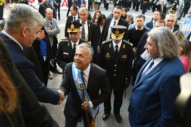MDZol | Alfredo Cornejo ingresa a la asamblea legislativa Foto: Alf Ponce Mercado/MDZ
