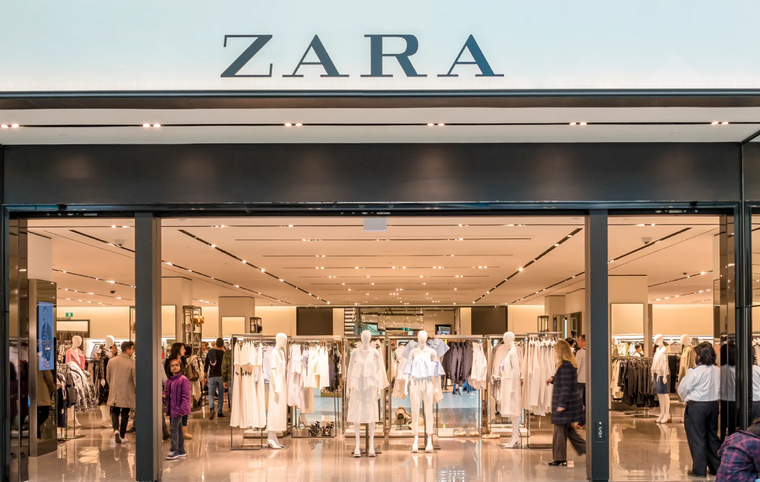 Las sobrecamisas son muy prácticas para lucir a la moda y estar abrigada. Foto: Zara