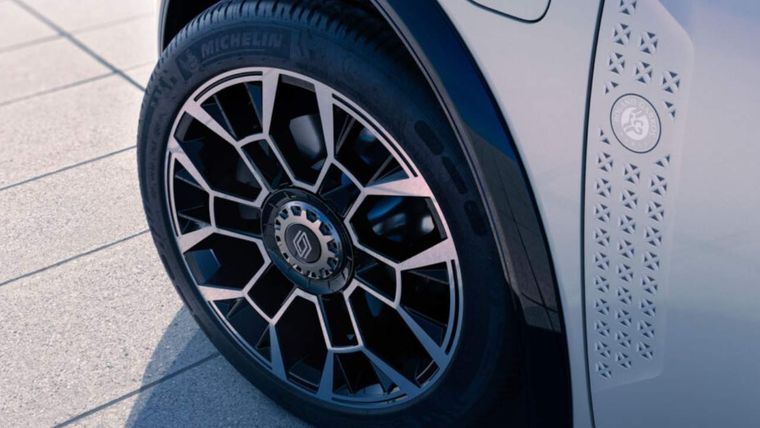 Renault 5 E-Tech Roland Garros