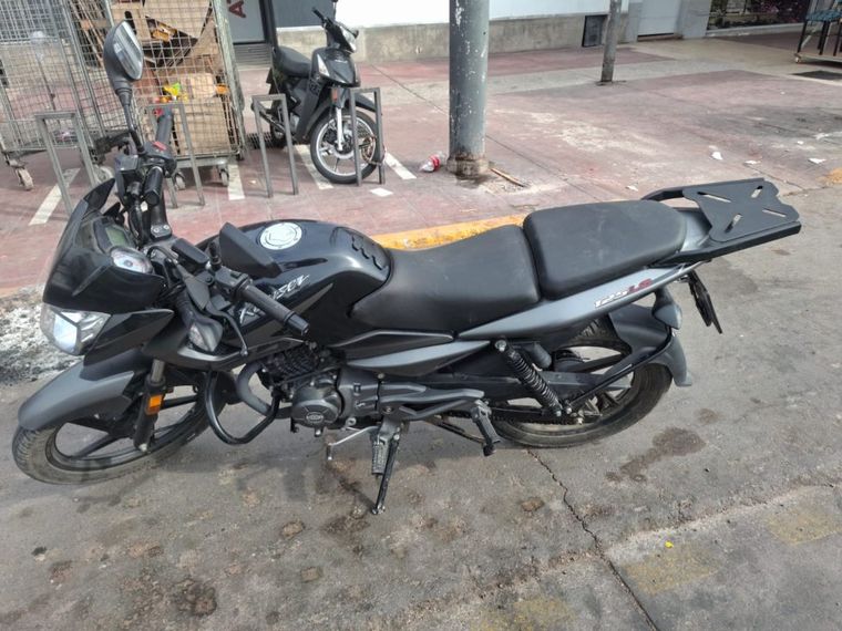 Una de las motos incautadas. Una de las motos incautadas.